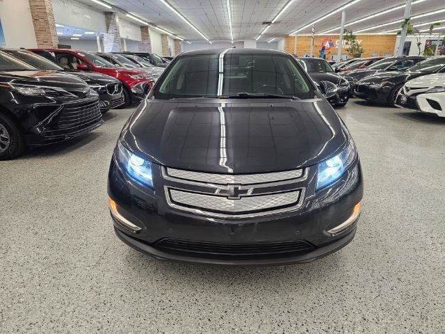 Used 2015 Chevrolet Volt Premium w/ Premium Trim Package FWD image 2