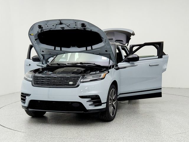 New 2026 Land Rover Range Rover Velar Dynamic SE image 9
