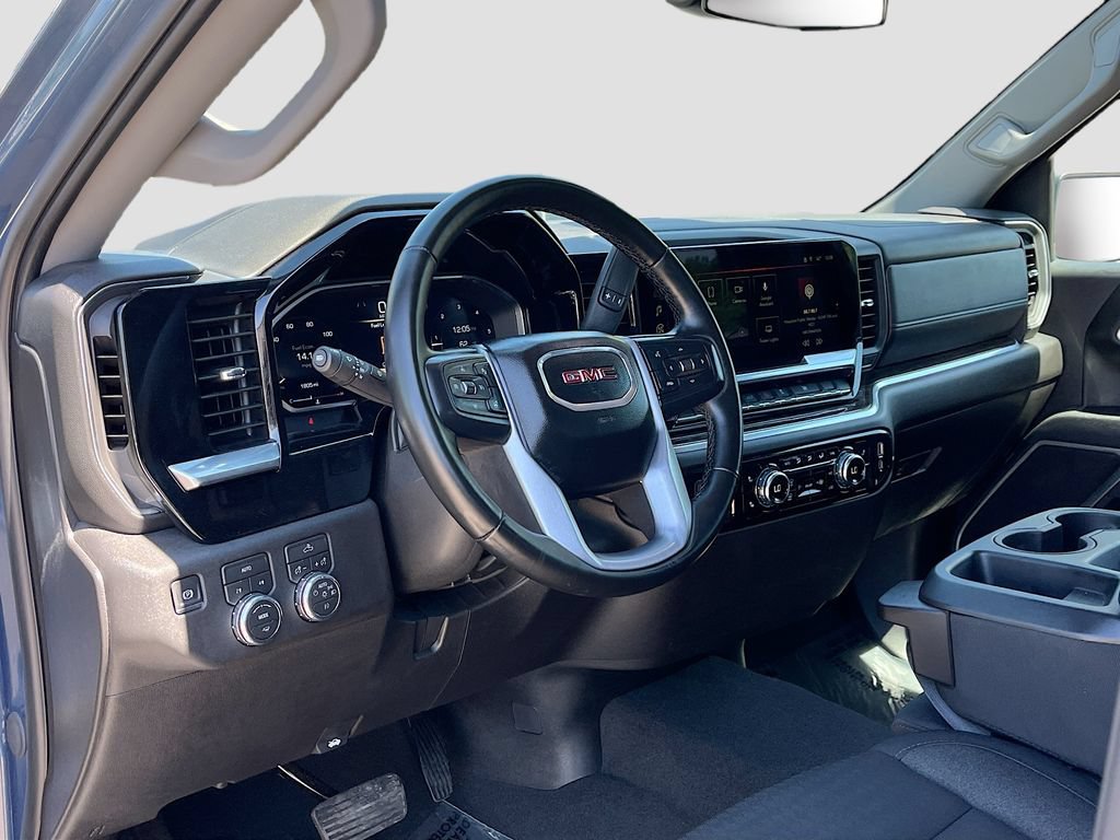 Used 2026 GMC Sierra 1500 Elevation w/ Elevation Select Package AWD/4WD image 9