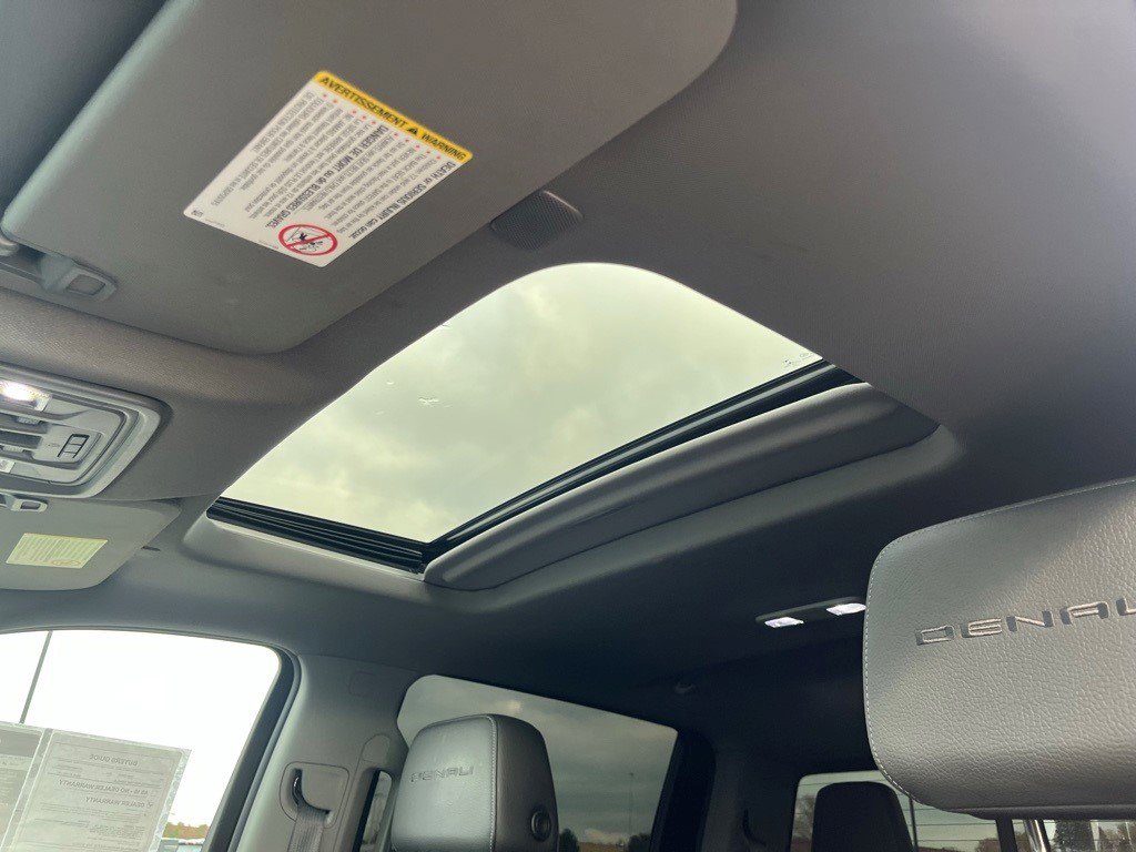 Certified 2021 GMC Sierra 3500 Denali w/ Denali Ultimate Package image 19