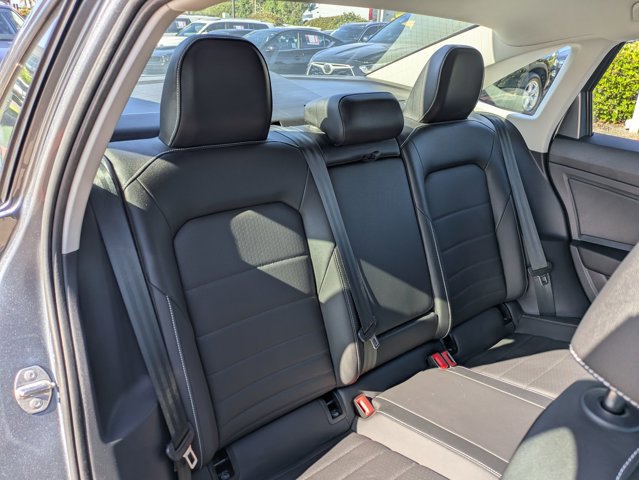 Certified 2024 Volkswagen Jetta SE image 18