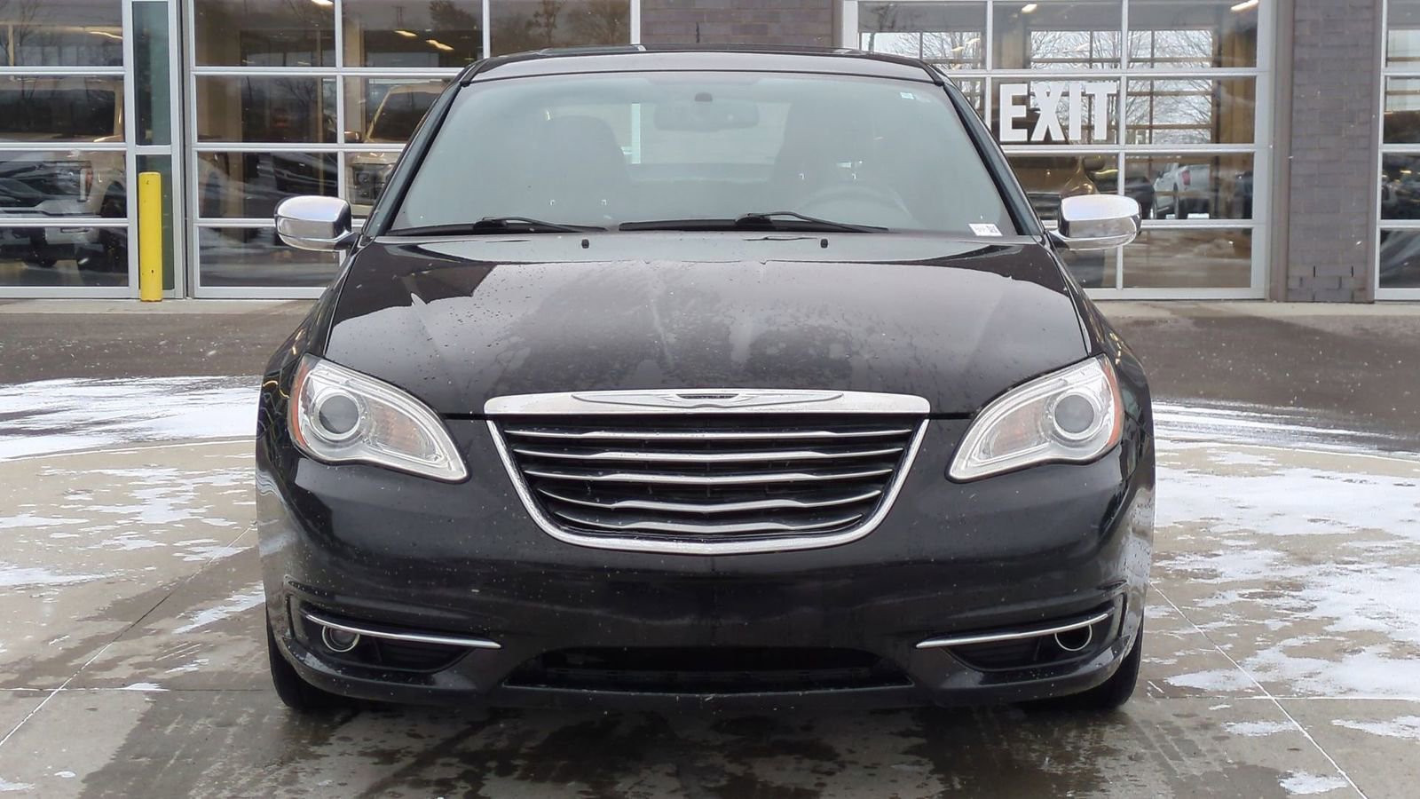Used 2013 Chrysler 200 Limited image 10