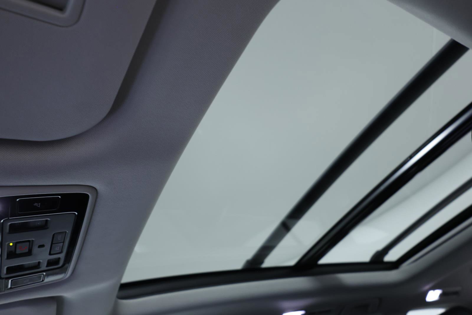 Used 2024 Toyota Grand Highlander XLE image 23