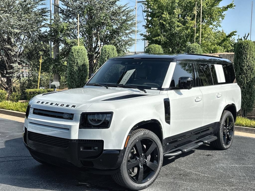New 2026 Land Rover Defender 130 X-Dynamic SE AWD/4WD image 1