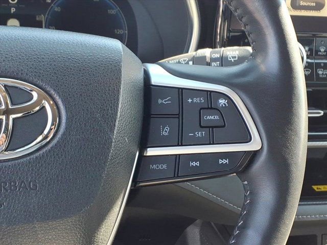 Used 2023 Toyota Highlander Platinum image 20