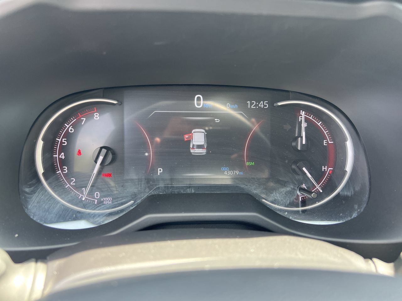 Used 2025 Toyota RAV4 XLE FWD image 21