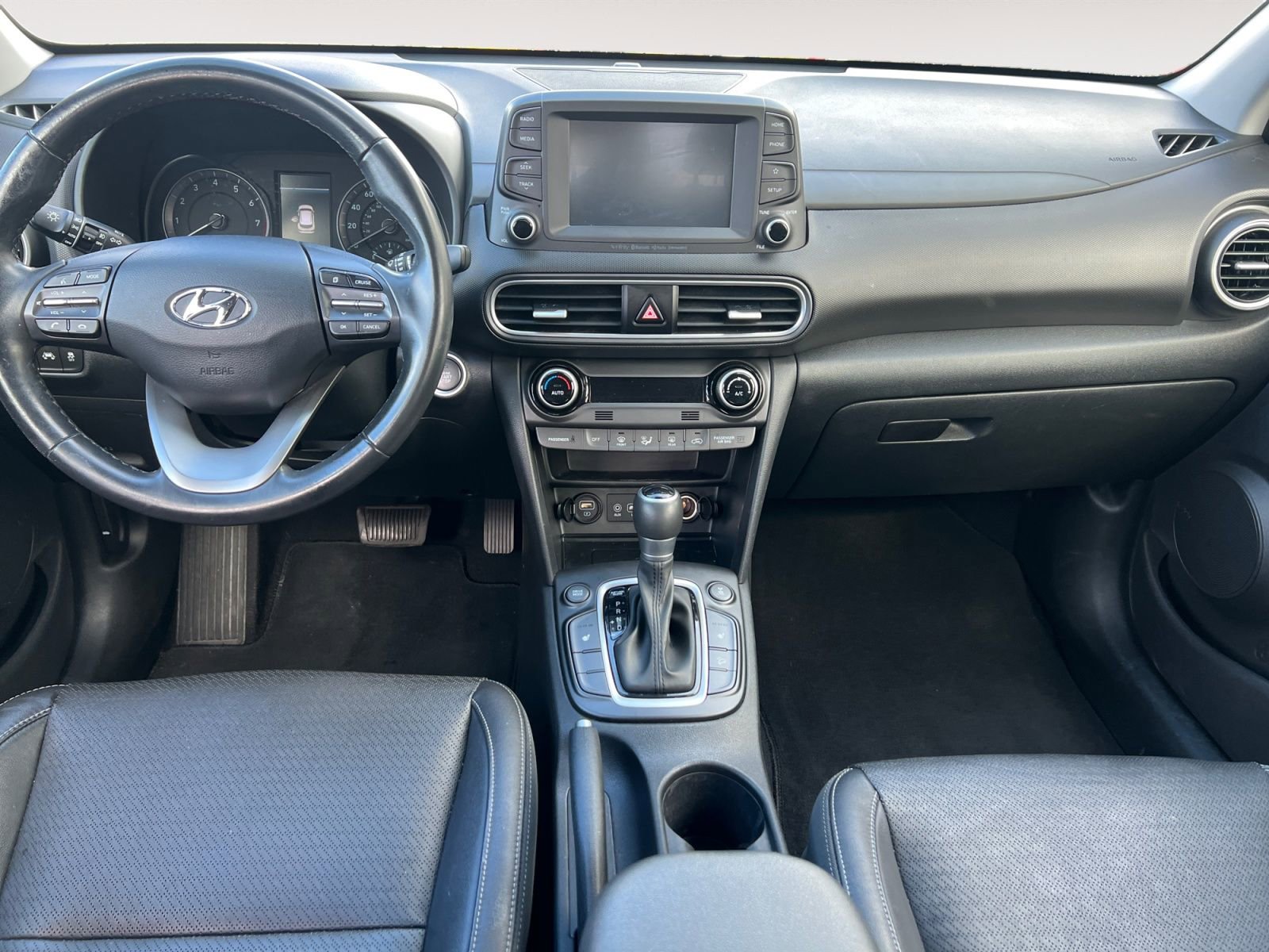 Used 2021 Hyundai Kona Limited AWD/4WD image 10