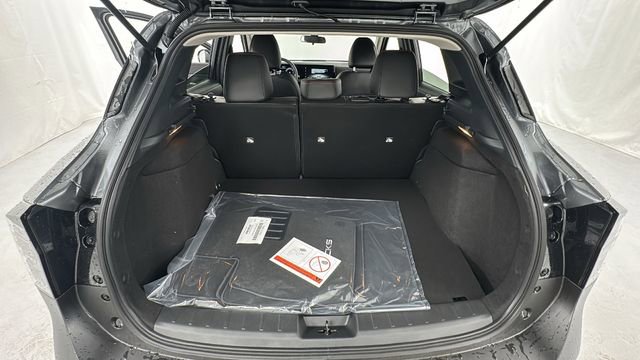 New 2026 Nissan Kicks SR w/ Cold Weather Package AWD/4WD image 15