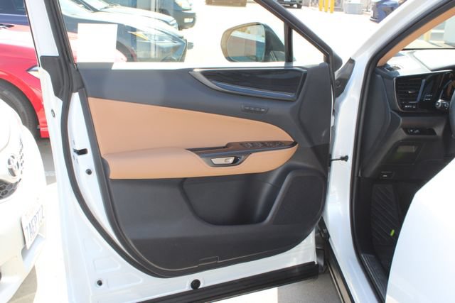 Certified 2025 Lexus NX 250 FWD w/ Premium Package image 11