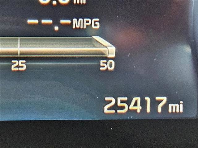 Used 2024 Kia Carnival LX image 13