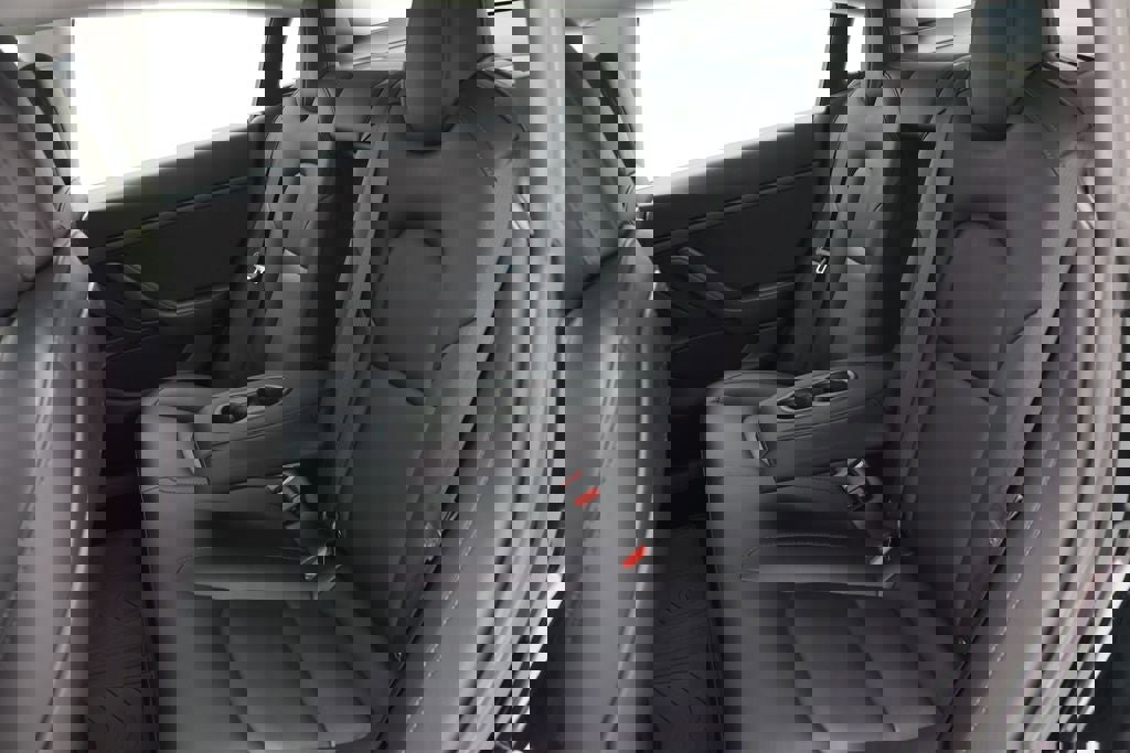 Used 2020 Tesla Model 3 Standard Range Plus image 11