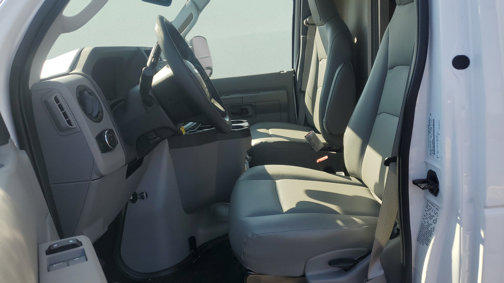 New 2026 Ford E-350 and Econoline 350 Super Duty RWD image 19