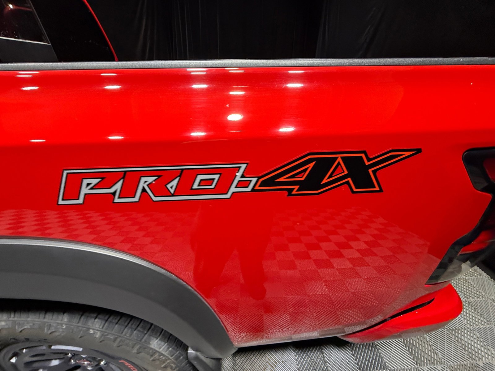 Certified 2025 Nissan Frontier PRO-4X AWD/4WD image 24