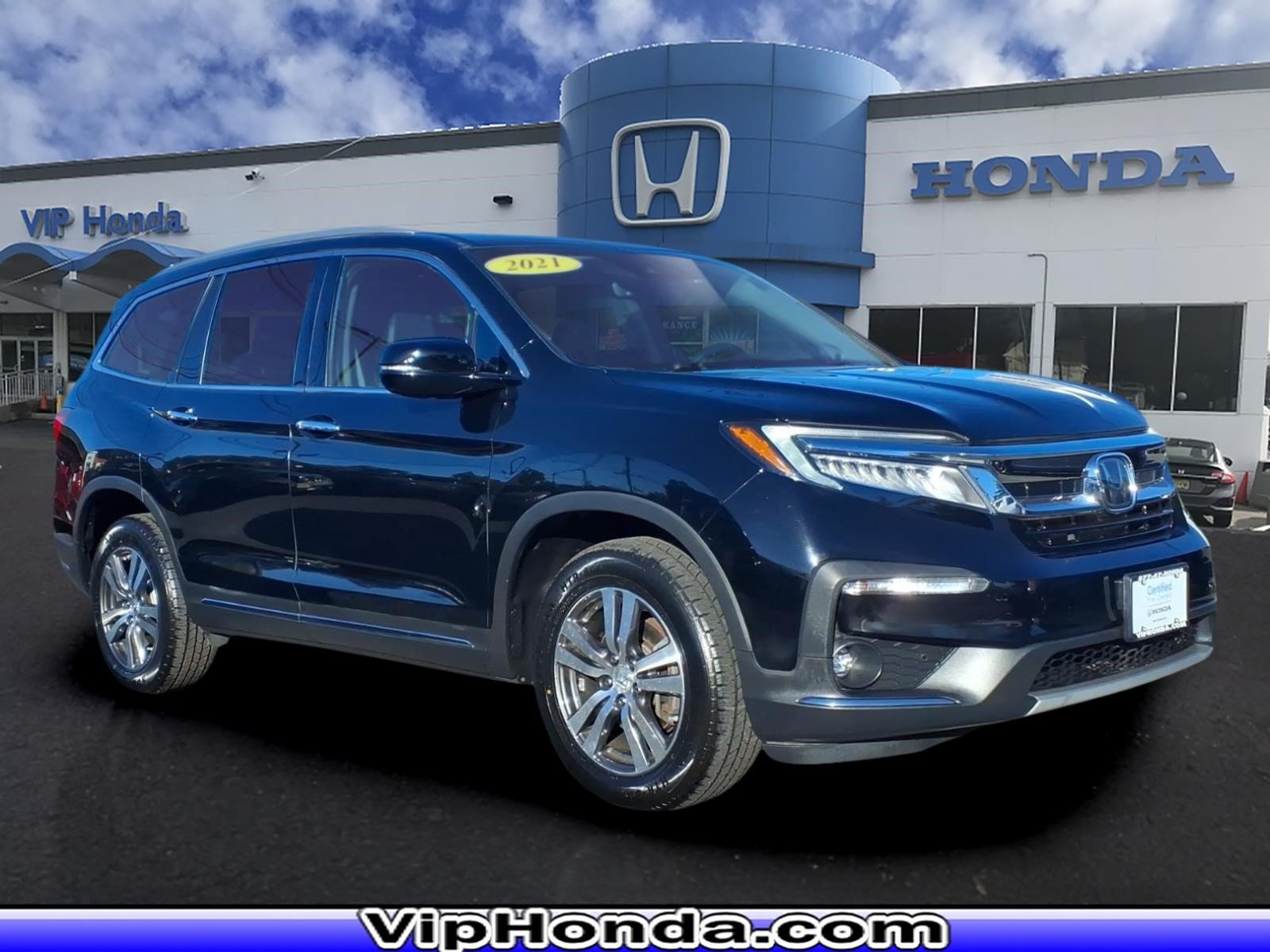 Certified 2021 Honda Pilot Touring image 1