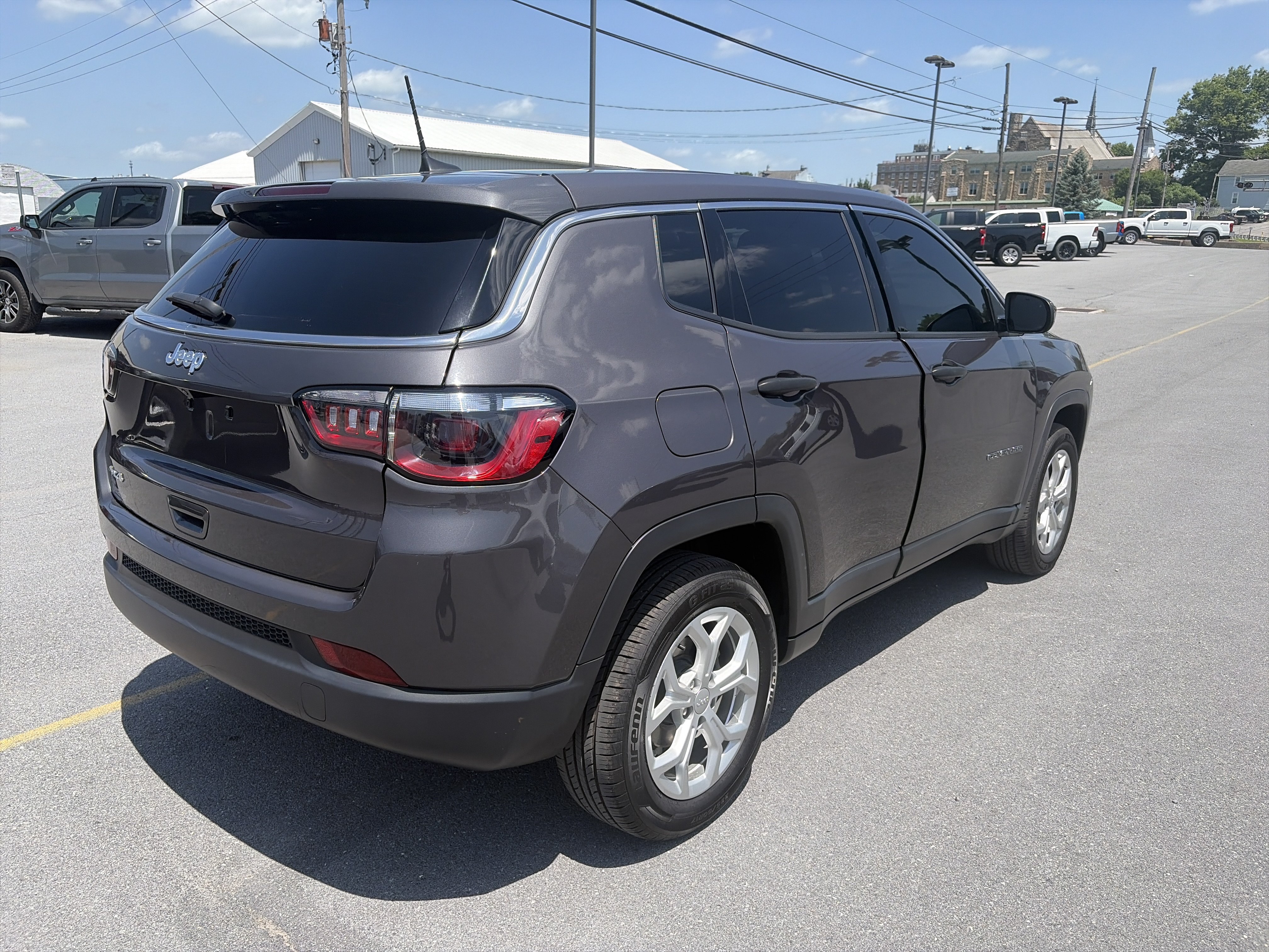 Used 2024 Jeep Compass Sport AWD/4WD video 3