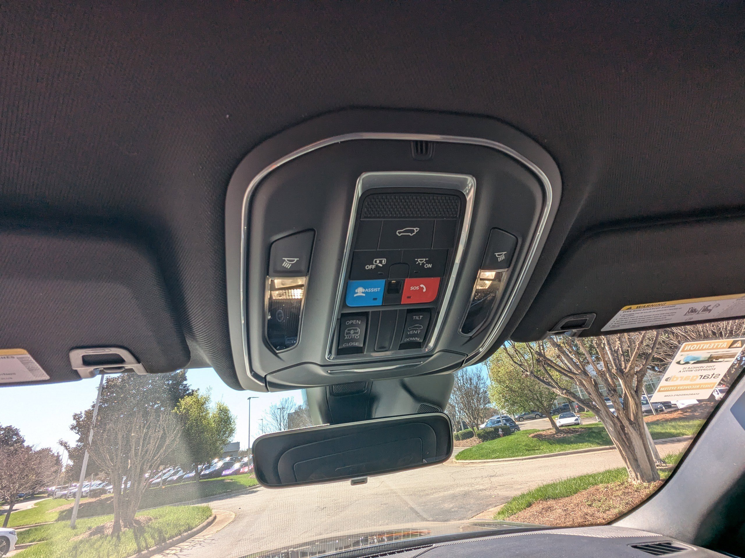 Certified 2025 Jeep Grand Cherokee Laredo X w/ Luxury Tech Group I image 28