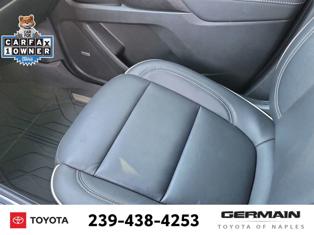Used 2023 Chevrolet Traverse Premier w/ Redline Edition FWD image 30