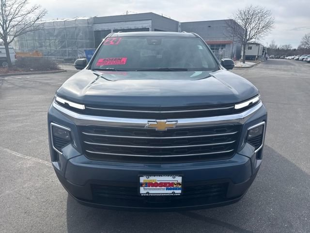 Used 2024 Chevrolet Traverse LT w/ Enhanced Driving Package image 8