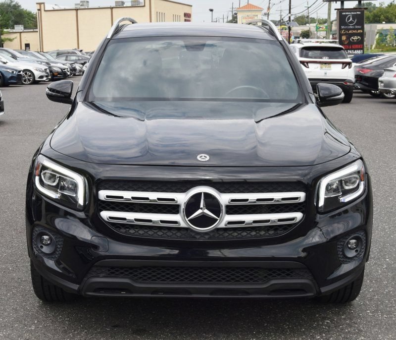 Used 2021 Mercedes-Benz GLB 250 4MATIC w/ Premium Package image 13