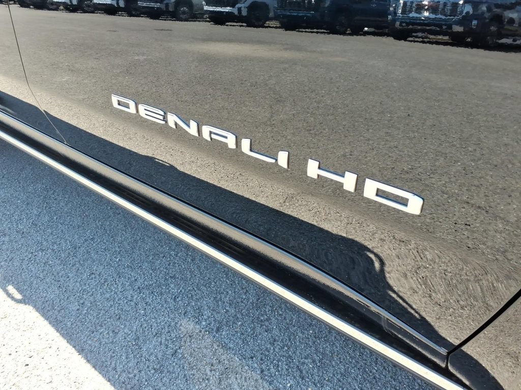 New 2026 GMC Sierra 2500 Denali Ultimate w/ Max Trailering Package AWD/4WD image 11
