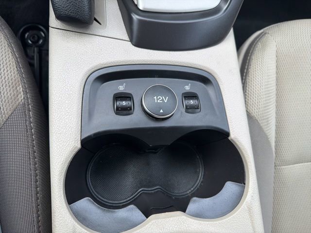 Used 2014 Ford Focus SE w/ SE Winter Package FWD image 24