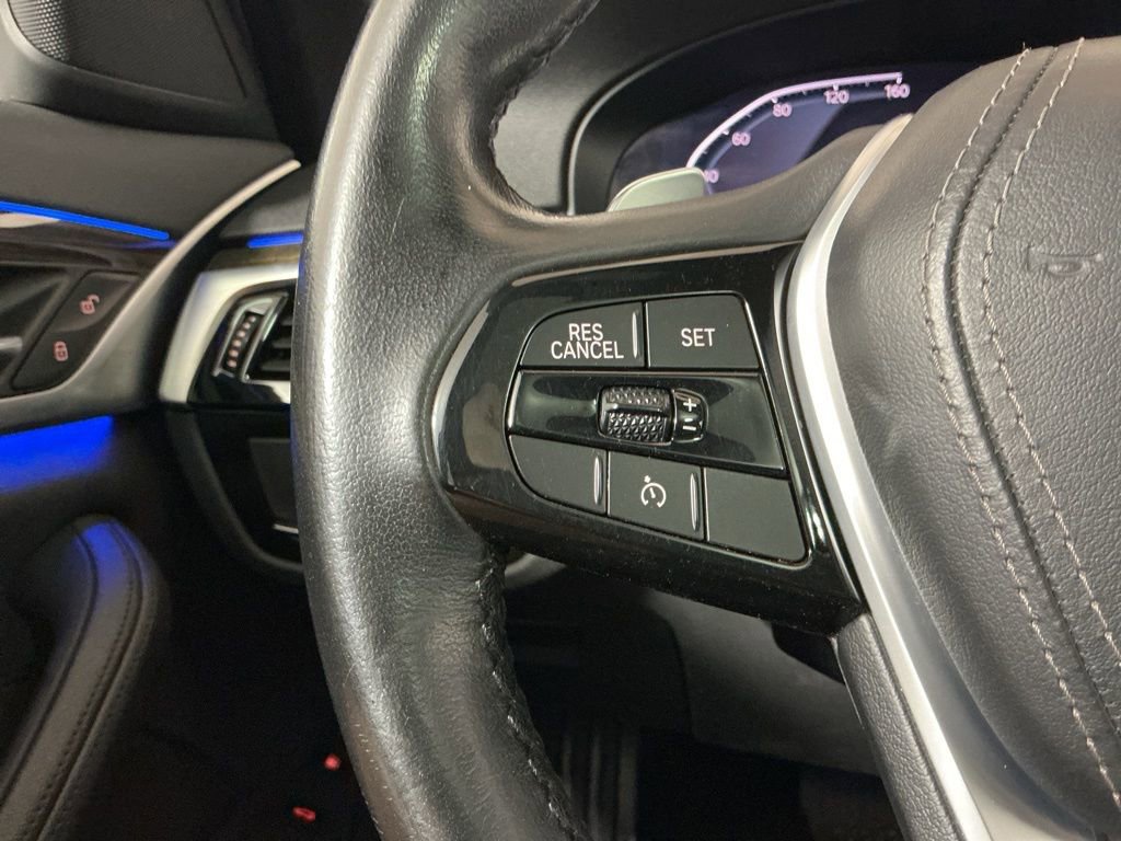 Used 2020 BMW 530e image 20