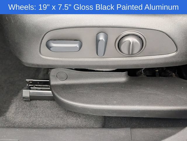 Certified 2022 GMC Terrain SLT w/ Elevation Edition FWD image 15