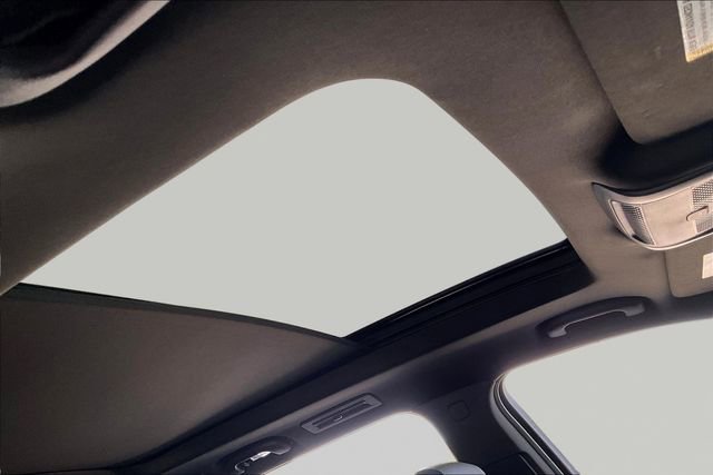 Used 2024 Cadillac XT6 Premium Luxury w/ Technology Package image 20