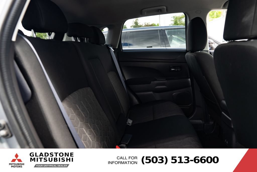 Used 2025 Mitsubishi Outlander Sport LE AWD/4WD image 24