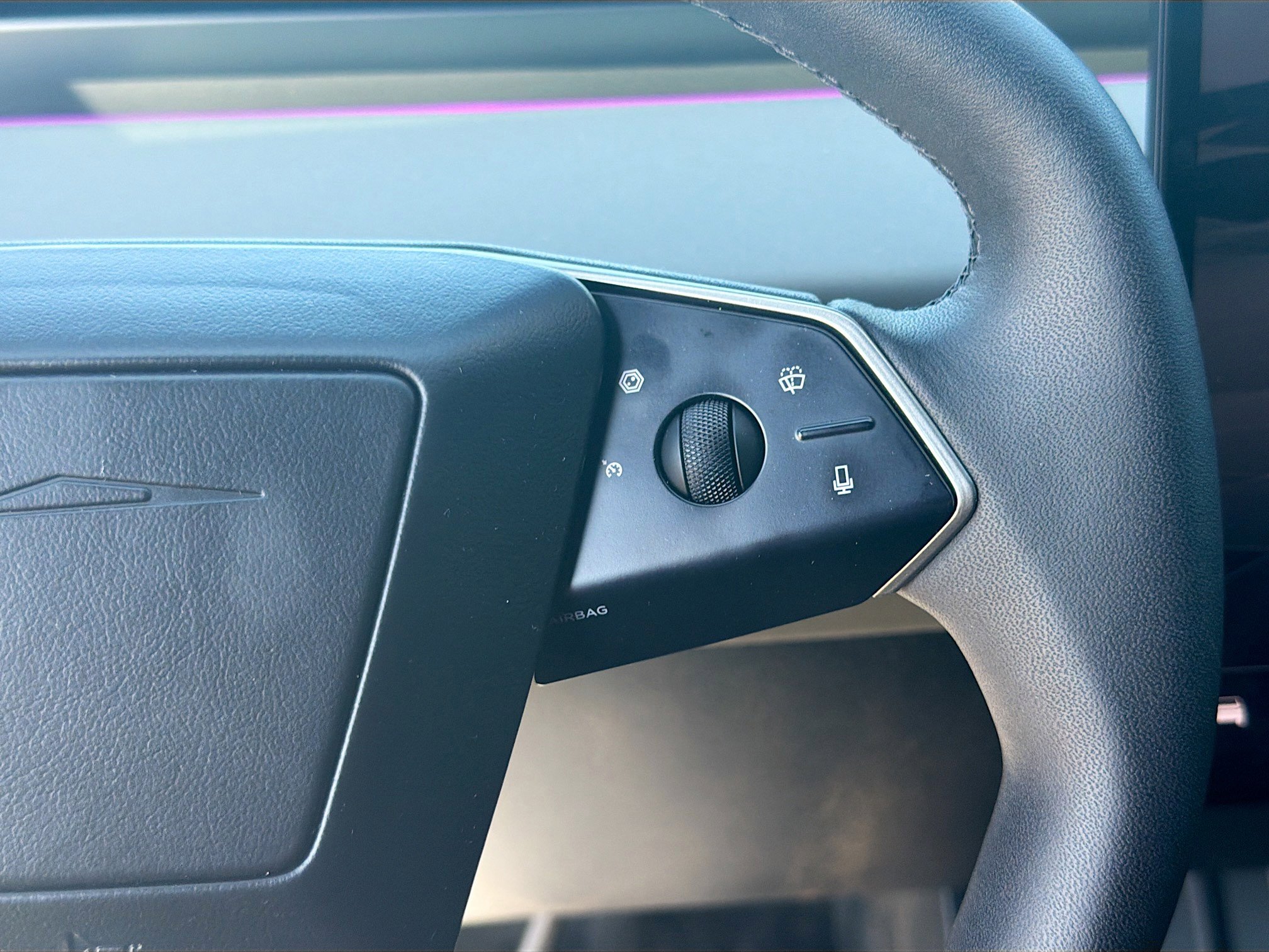 Used 2024 Tesla Cybertruck AWD Crew Cab image 36