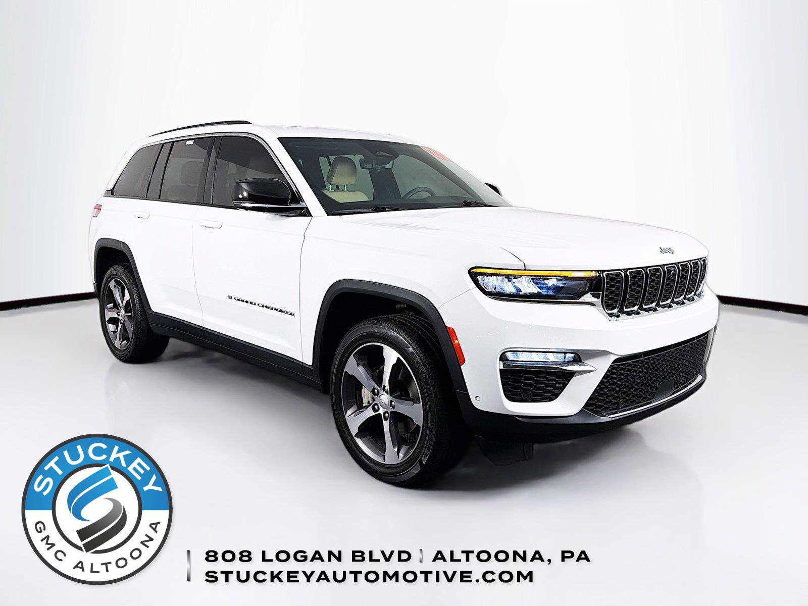 Used 2023 Jeep Grand Cherokee Limited w/ Luxury Tech Group II