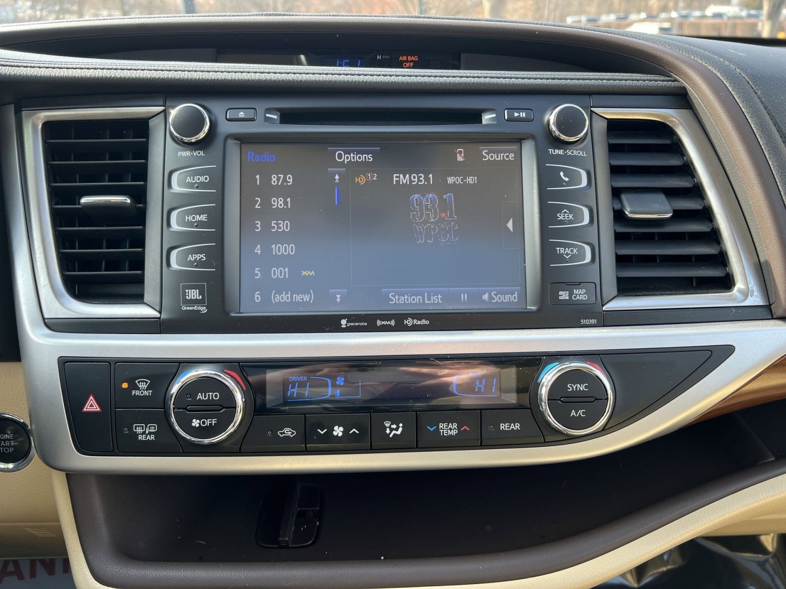 Used 2019 Toyota Highlander Limited Platinum image 18