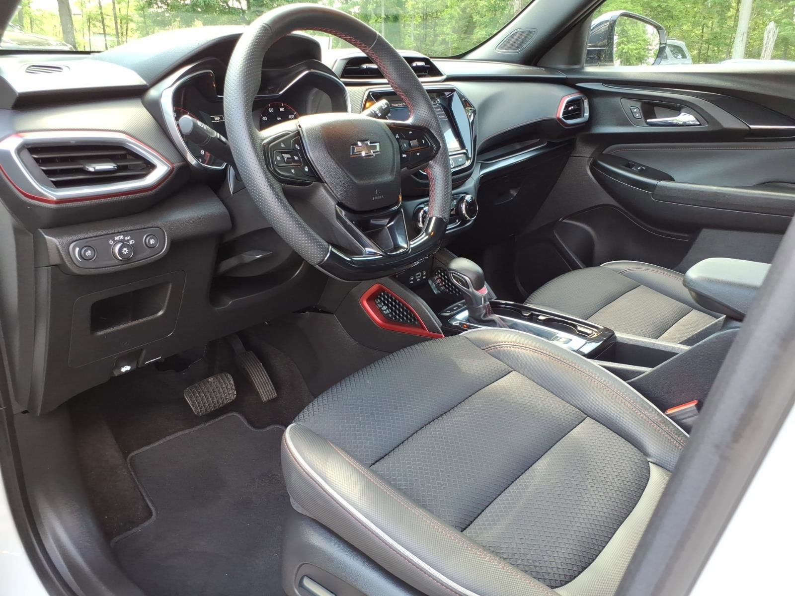 Certified 2023 Chevrolet TrailBlazer RS w/ Convenience Package FWD image 13