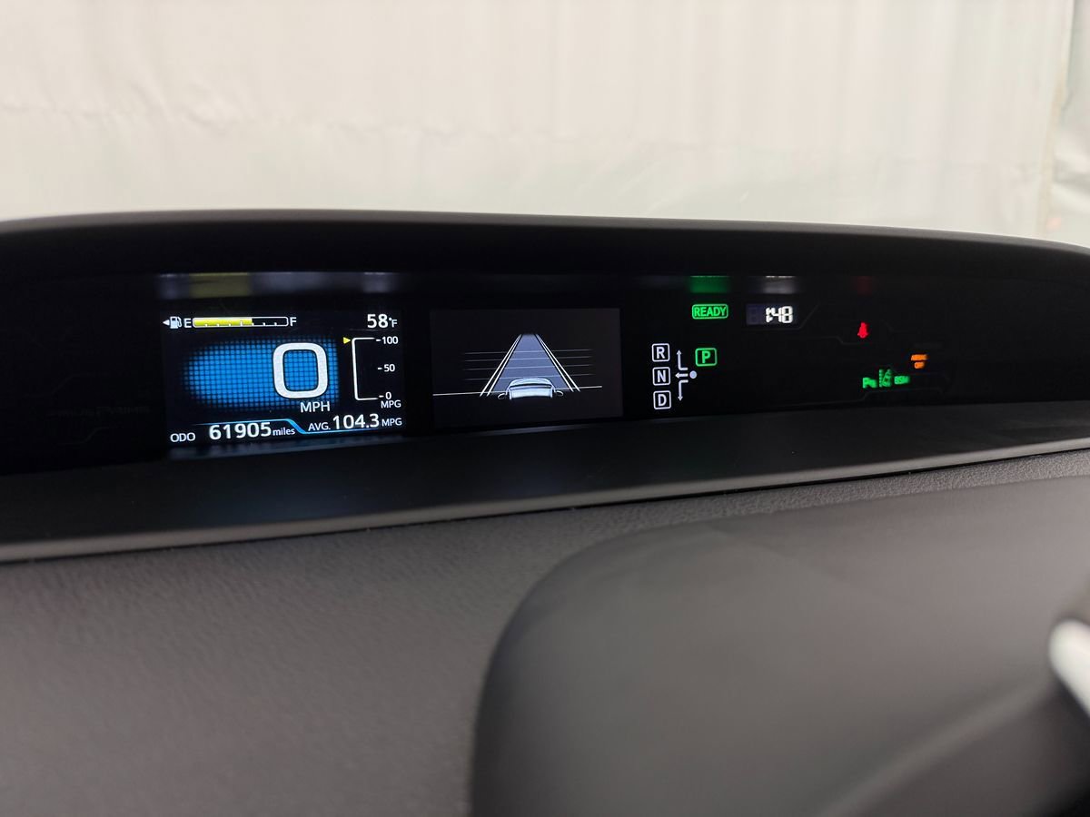 Used 2017 Toyota Prius Prime Advanced FWD image 16