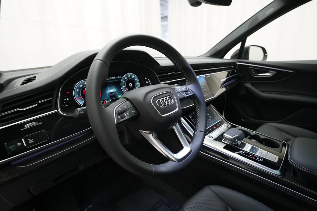 New 2026 Audi Q7 3.0T Premium Plus AWD/4WD image 8