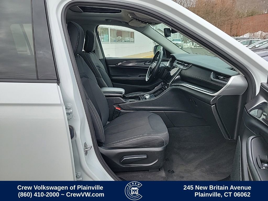 Used 2021 Jeep Grand Cherokee L Laredo w/ Luxury Tech Group I image 19