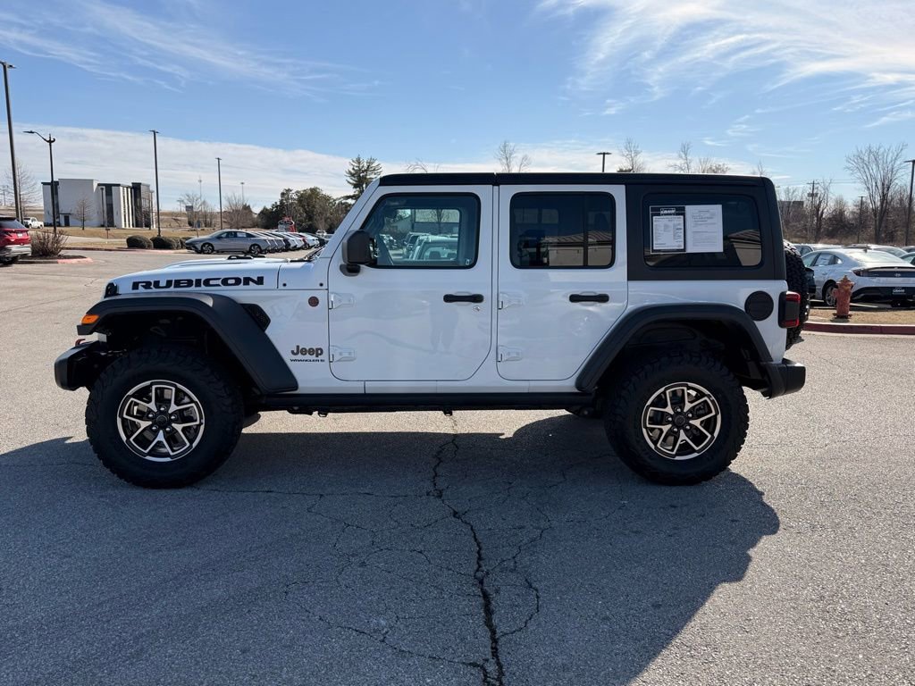 Used 2025 Jeep Wrangler Unlimited Rubicon image 4