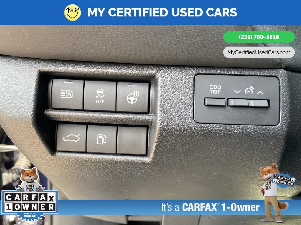 Used 2022 Toyota Avalon Limited FWD image 24