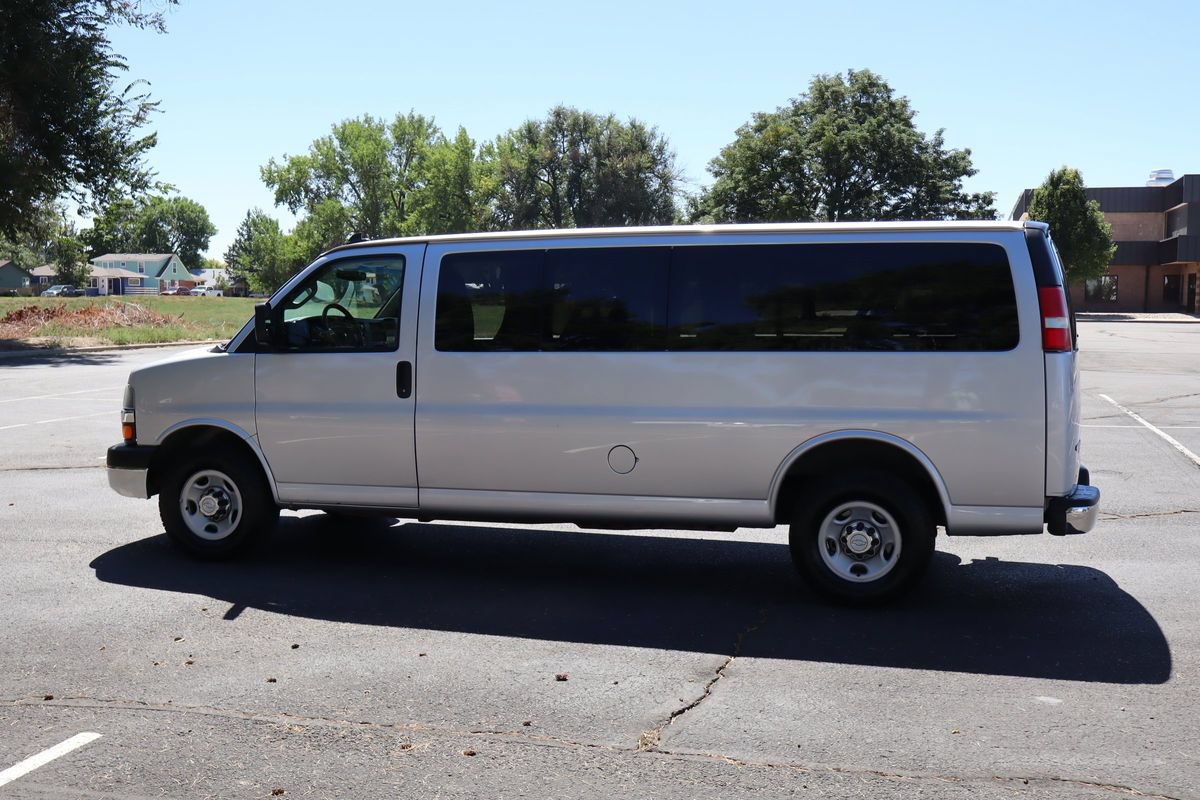 Used 2016 Chevrolet Express 3500 LT w/ LT Preferred Equipment Group RWD image 8