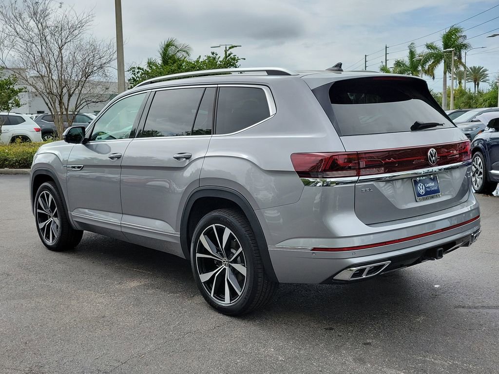 Certified 2025 Volkswagen Atlas SEL Premium R-Line image 4