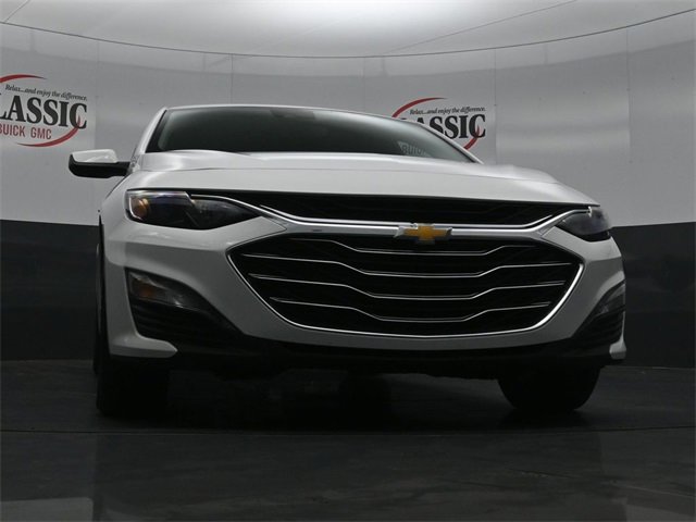 Used 2024 Chevrolet Malibu LT image 25