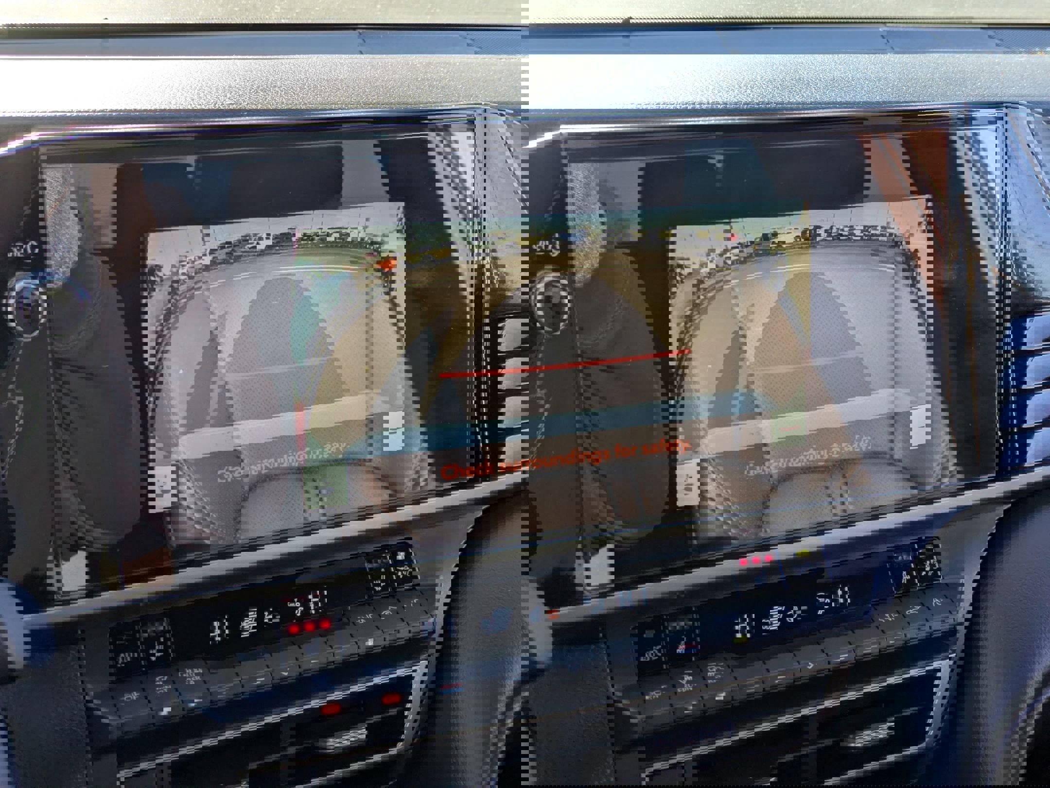 Used 2025 Toyota Camry image 21