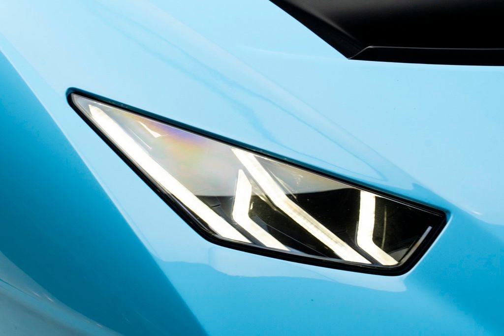 Used 2022 Lamborghini Huracan STO RWD image 55