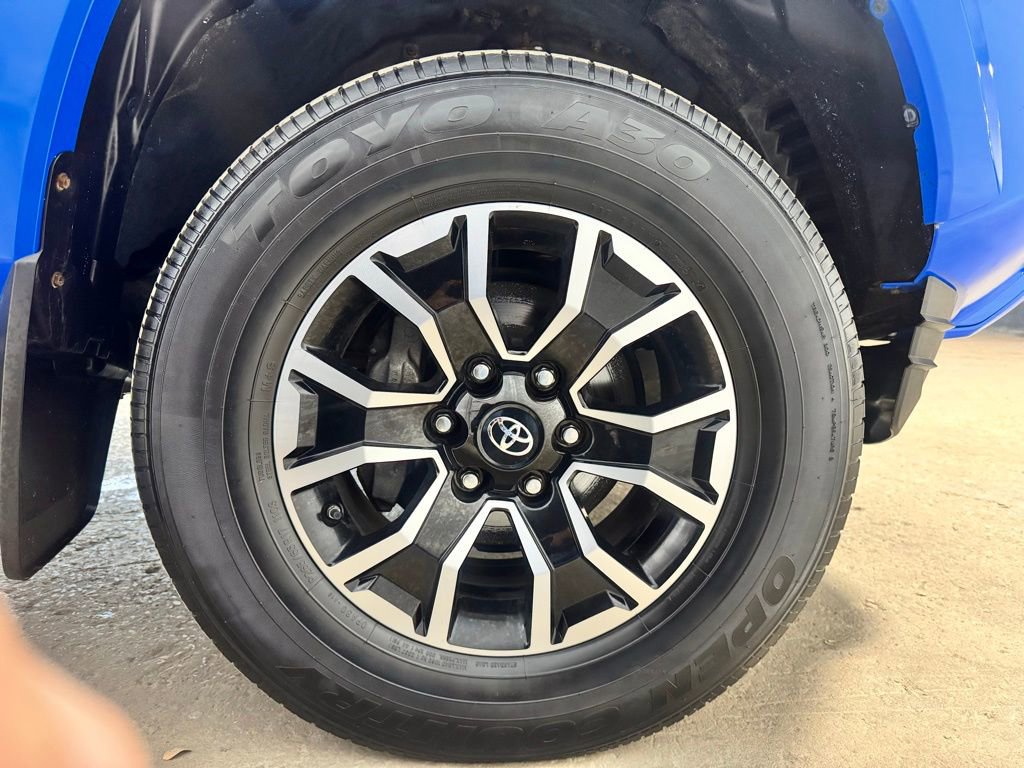 Used 2021 Toyota Tacoma TRD Sport image 10