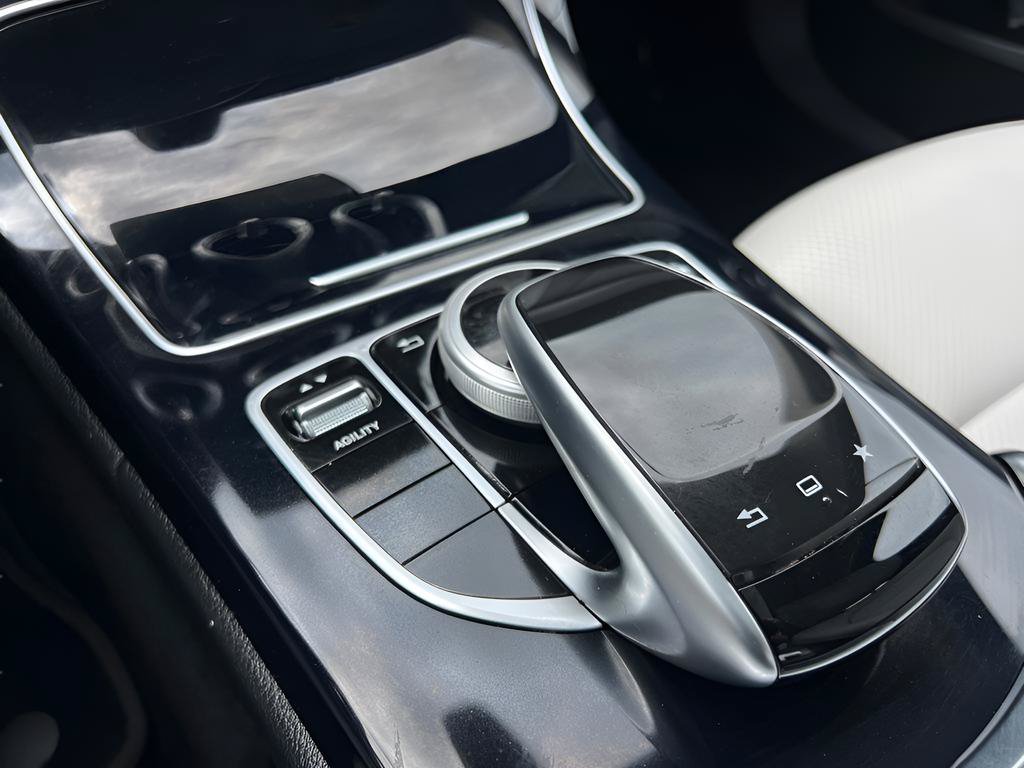 Used 2015 Mercedes-Benz C 300 4MATIC Sedan image 49