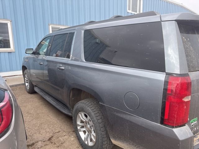 Used 2019 Chevrolet Suburban LT AWD/4WD image 7