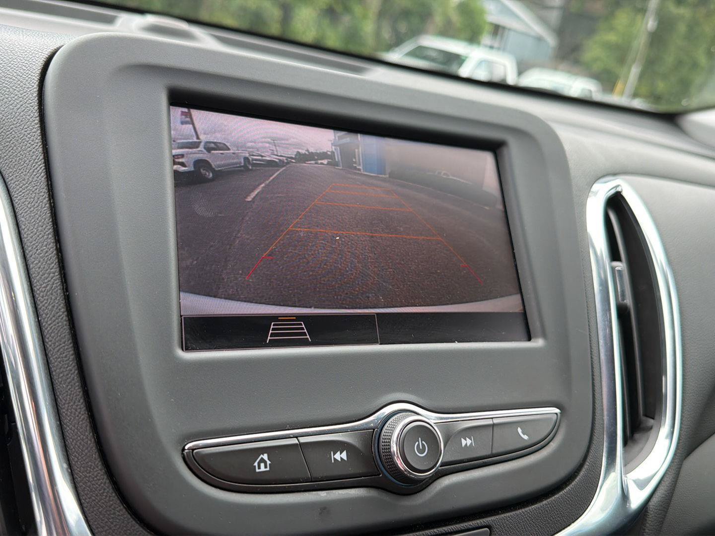 Used 2023 Chevrolet Equinox LT FWD image 24