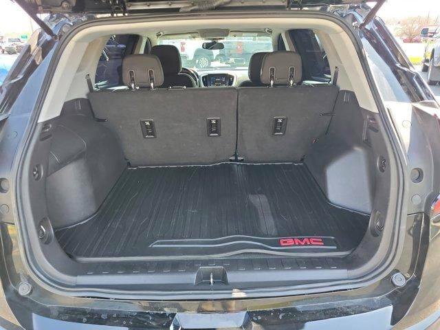Used 2019 GMC Terrain SLE w/ Driver Convenience Package AWD/4WD image 9