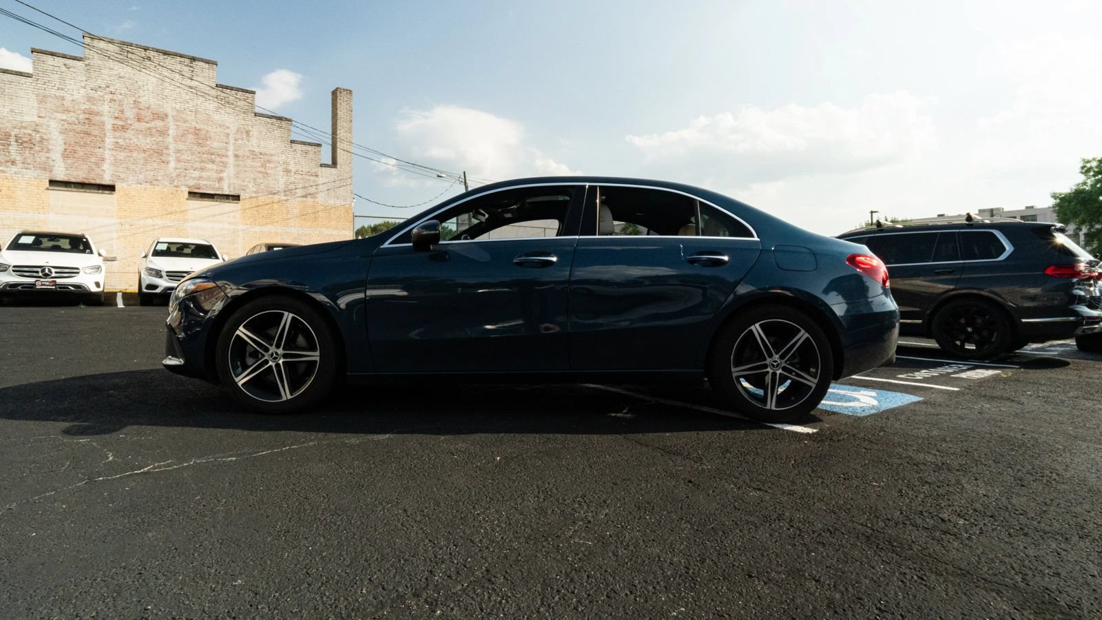 Used 2022 Mercedes-Benz A 220 4MATIC w/ Premium Package Lite image 5