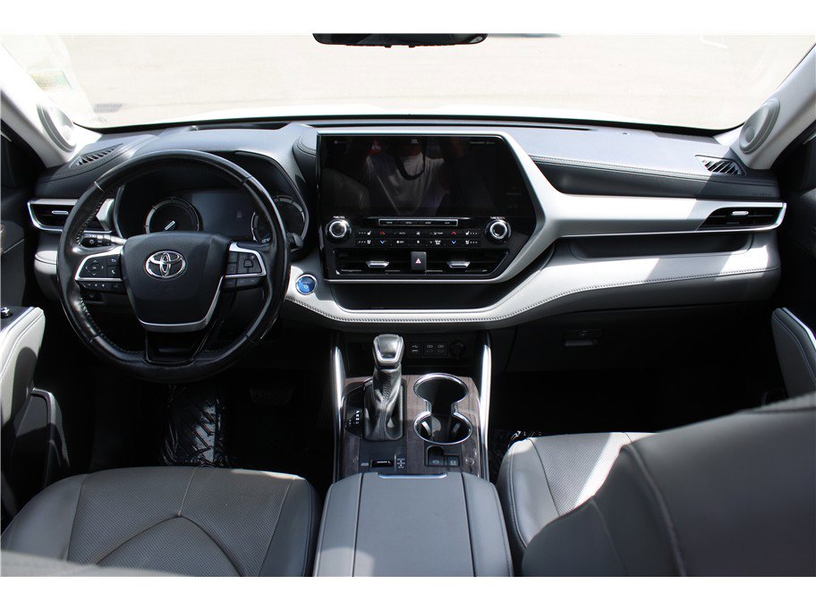 Used 2022 Toyota Highlander Platinum AWD/4WD image 10